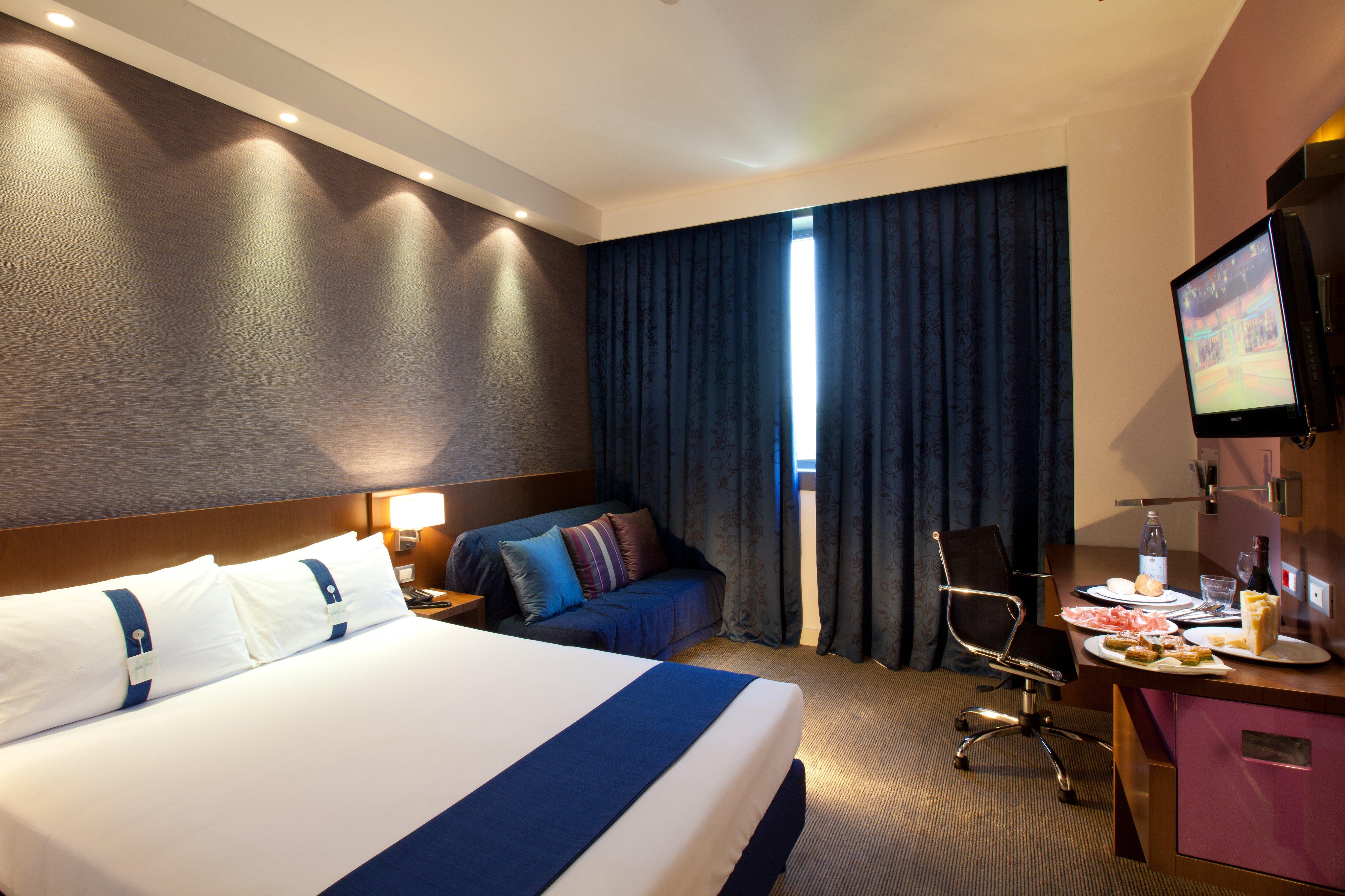 Express Hotel